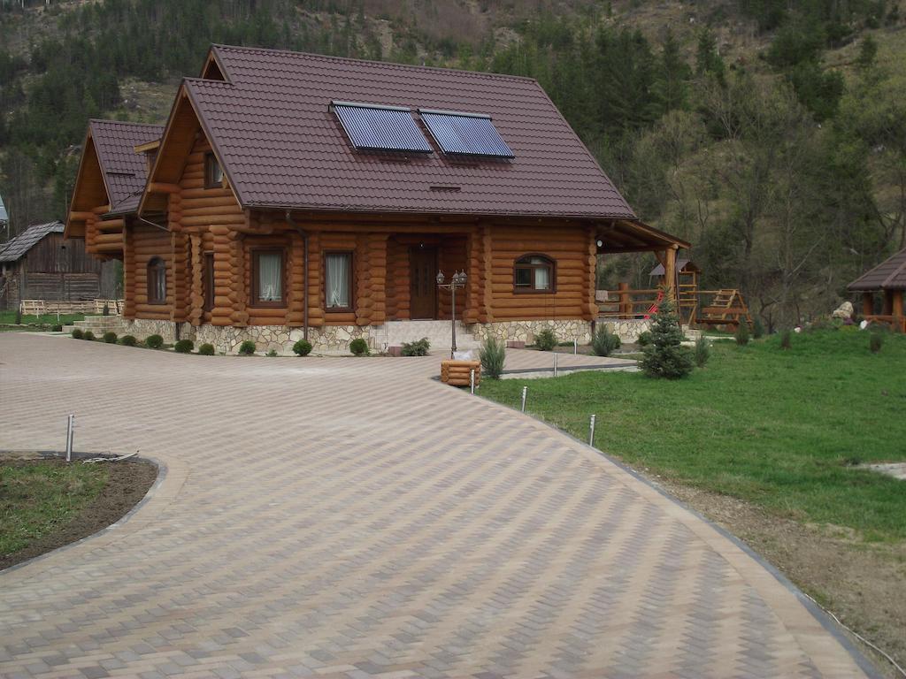Cabana Piatra Runcului Vatra Moldovitei Ngoại thất bức ảnh