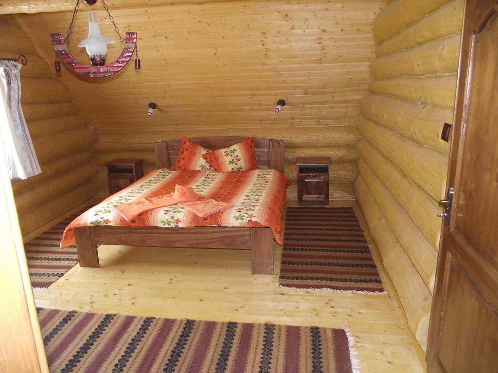Cabana Piatra Runcului Vatra Moldovitei Phòng bức ảnh